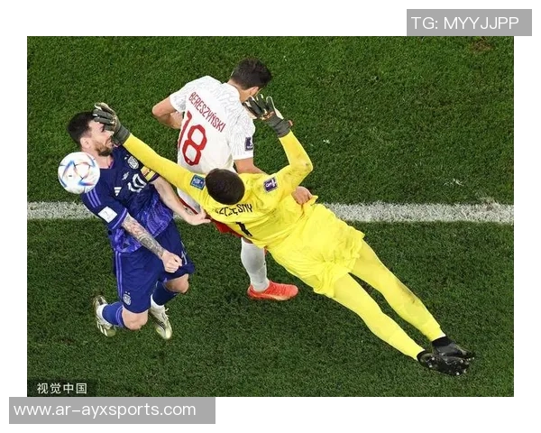 巴萨防线疲软什琴斯尼神扑难阻连续8场失球困境 巴萨防线疲软什琴斯尼神扑难阻连续8场失球困境