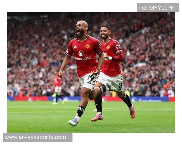 曼联官方发布B费数据海报本赛季英超创造机会次数领跑